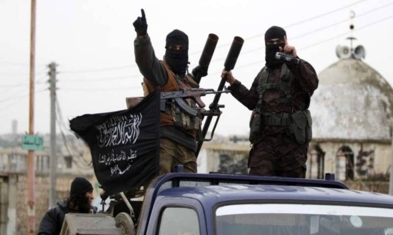 Islamistas arrancan cruz en iglesia en Siria