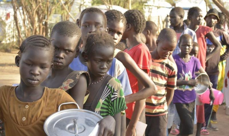 Niños cristianos obligados a recitar oraciones islámicas para poder comer