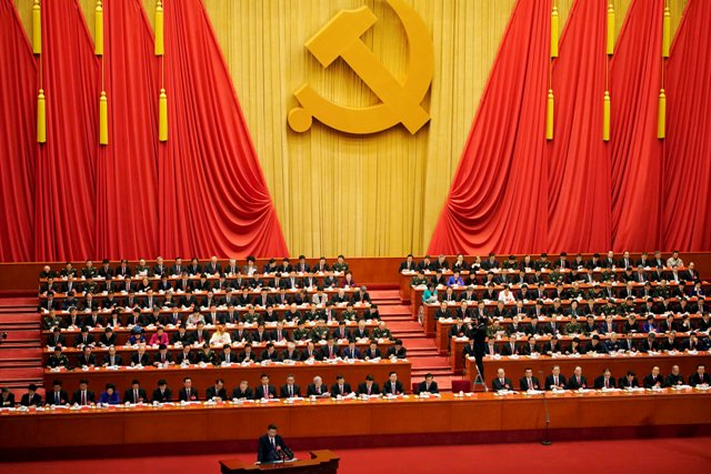 China expulsa casi mil misioneros y pastores cristianos