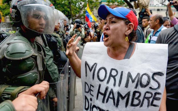 Misioneros evangélicos llevan comida y biblias a Venezuela