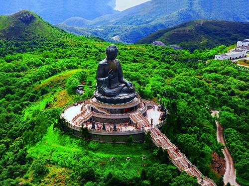 33 cristianos vietnamitas atacados por no adorar a Buda