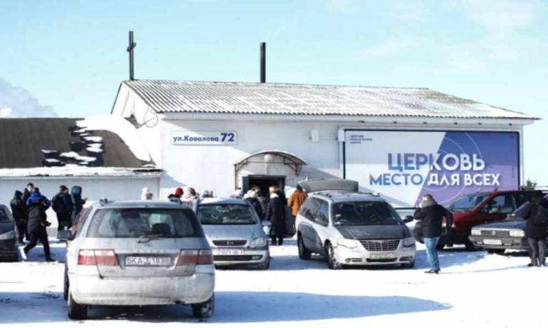 Bielorrusia: autoridades desalojan iglesia en medio de servicio de adoración